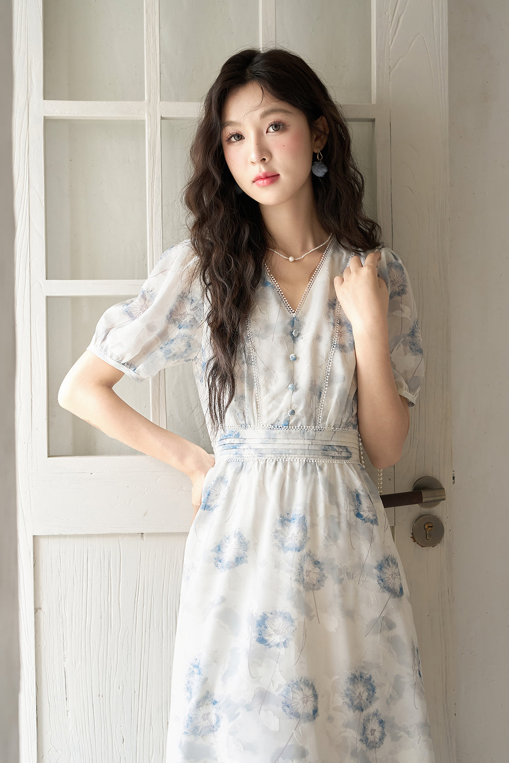 Gaun Midi untuk Wanita