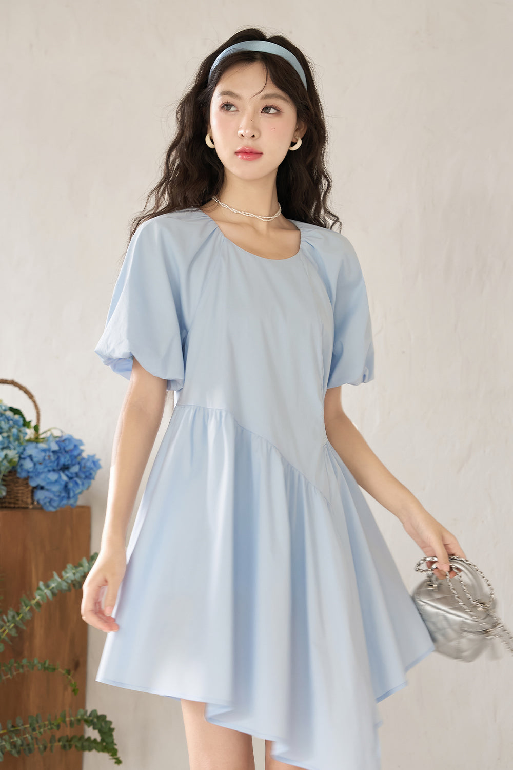 Gaun Midi A-line untuk Wanita