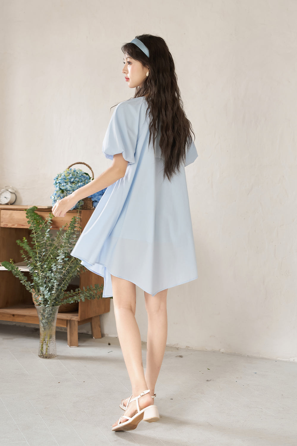 Gaun Midi A-line untuk Wanita