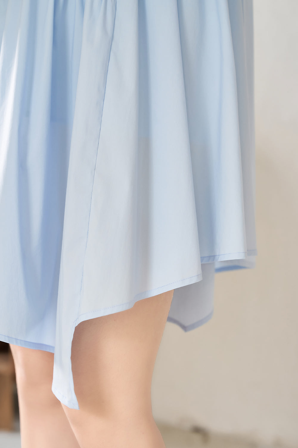 Gaun Midi A-line untuk Wanita