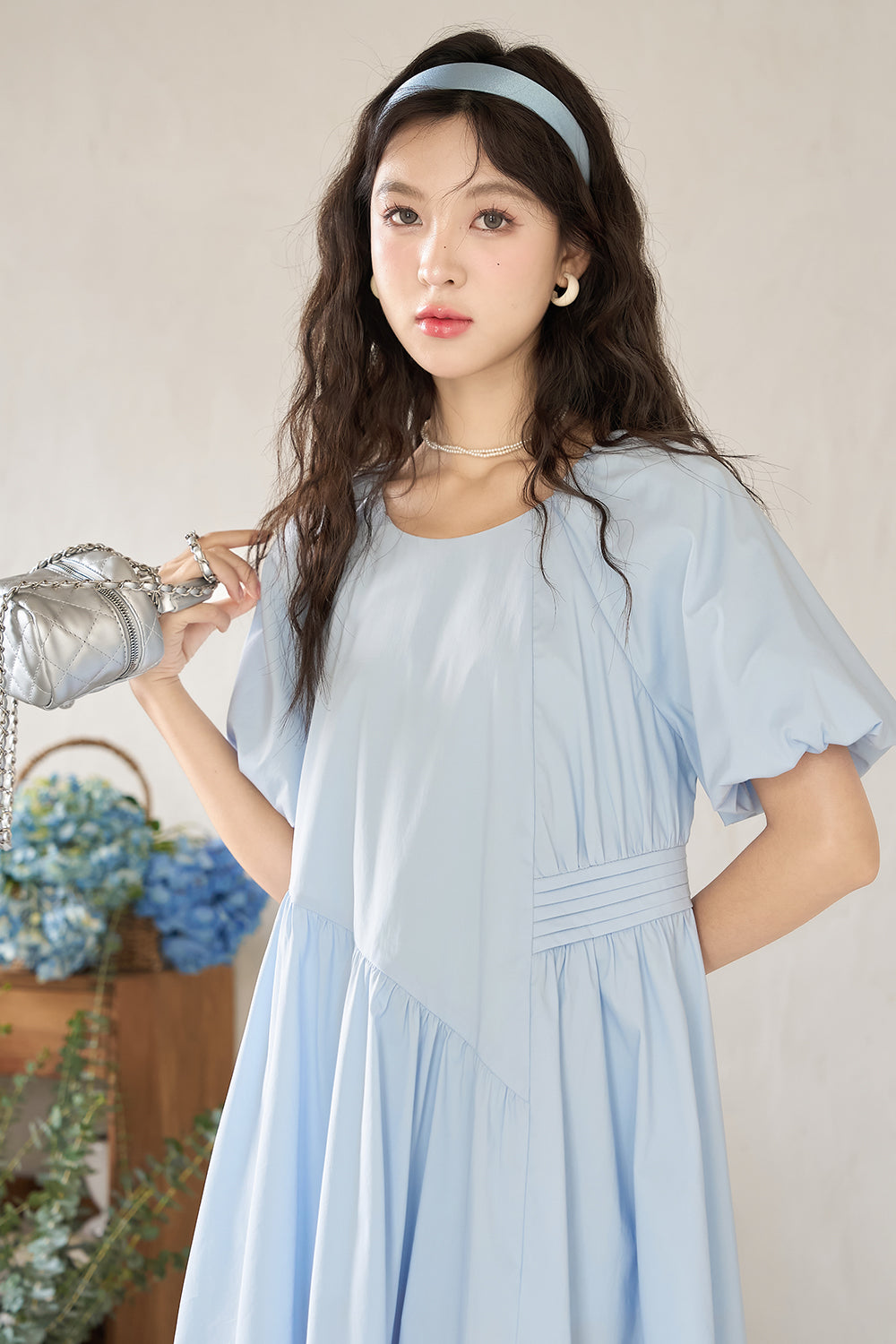 Gaun Midi A-line untuk Wanita