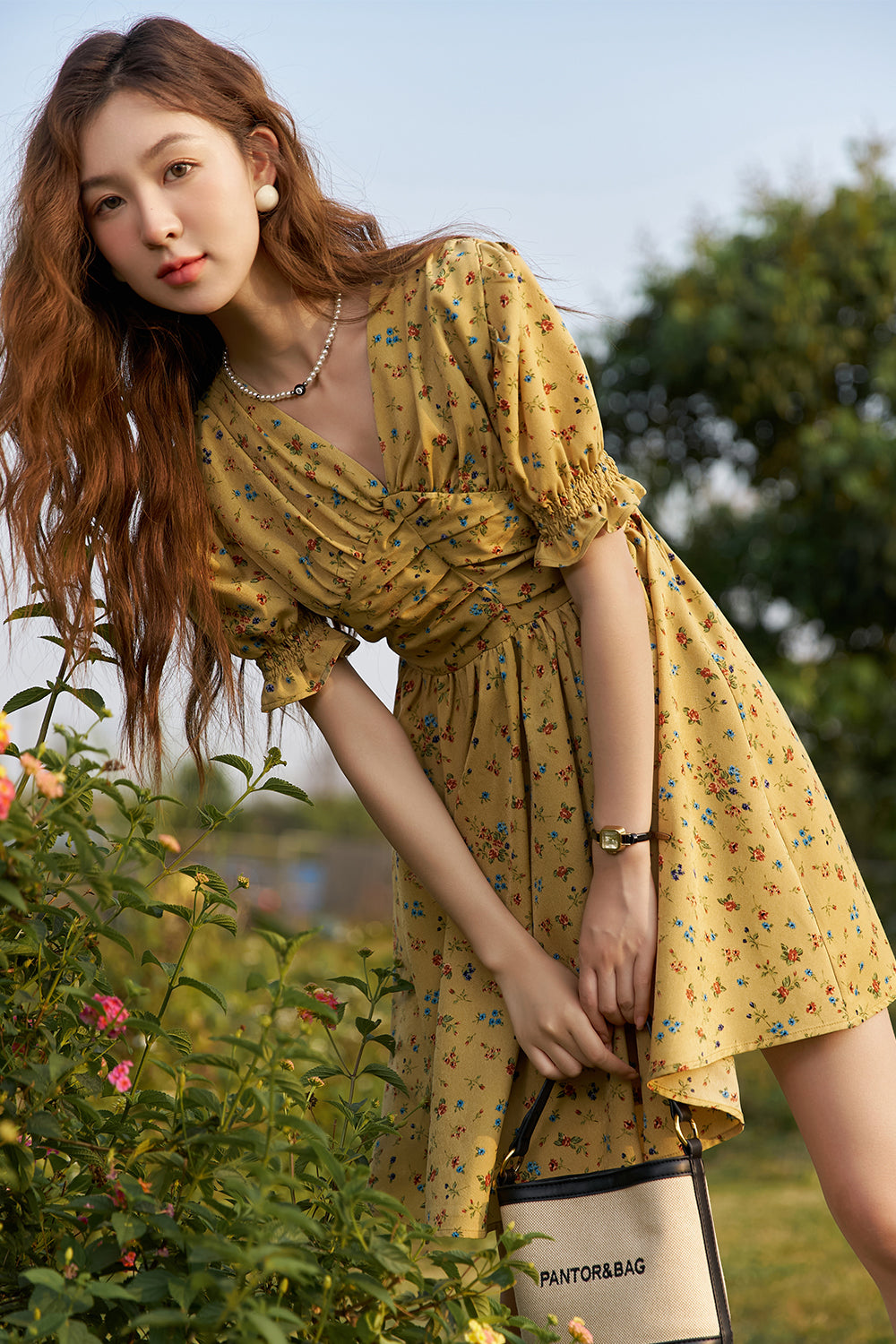 Váy midi họa tiết hoa chữ A dành cho nữ