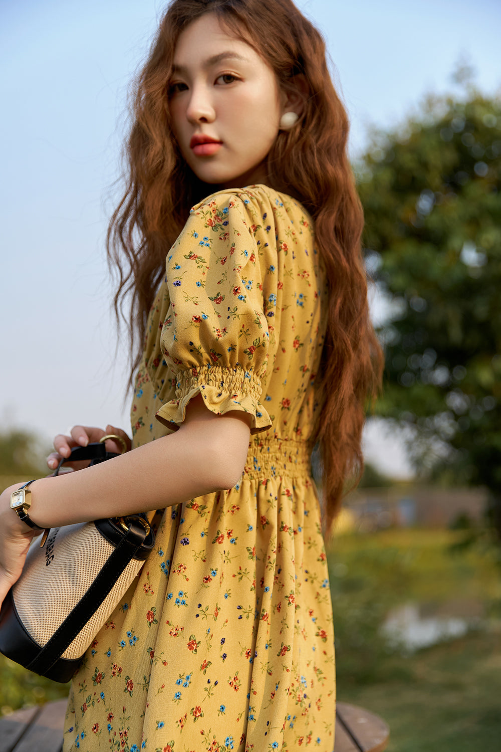 Váy midi họa tiết hoa chữ A dành cho nữ