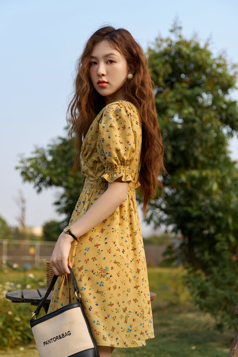 Váy midi họa tiết hoa chữ A dành cho nữ