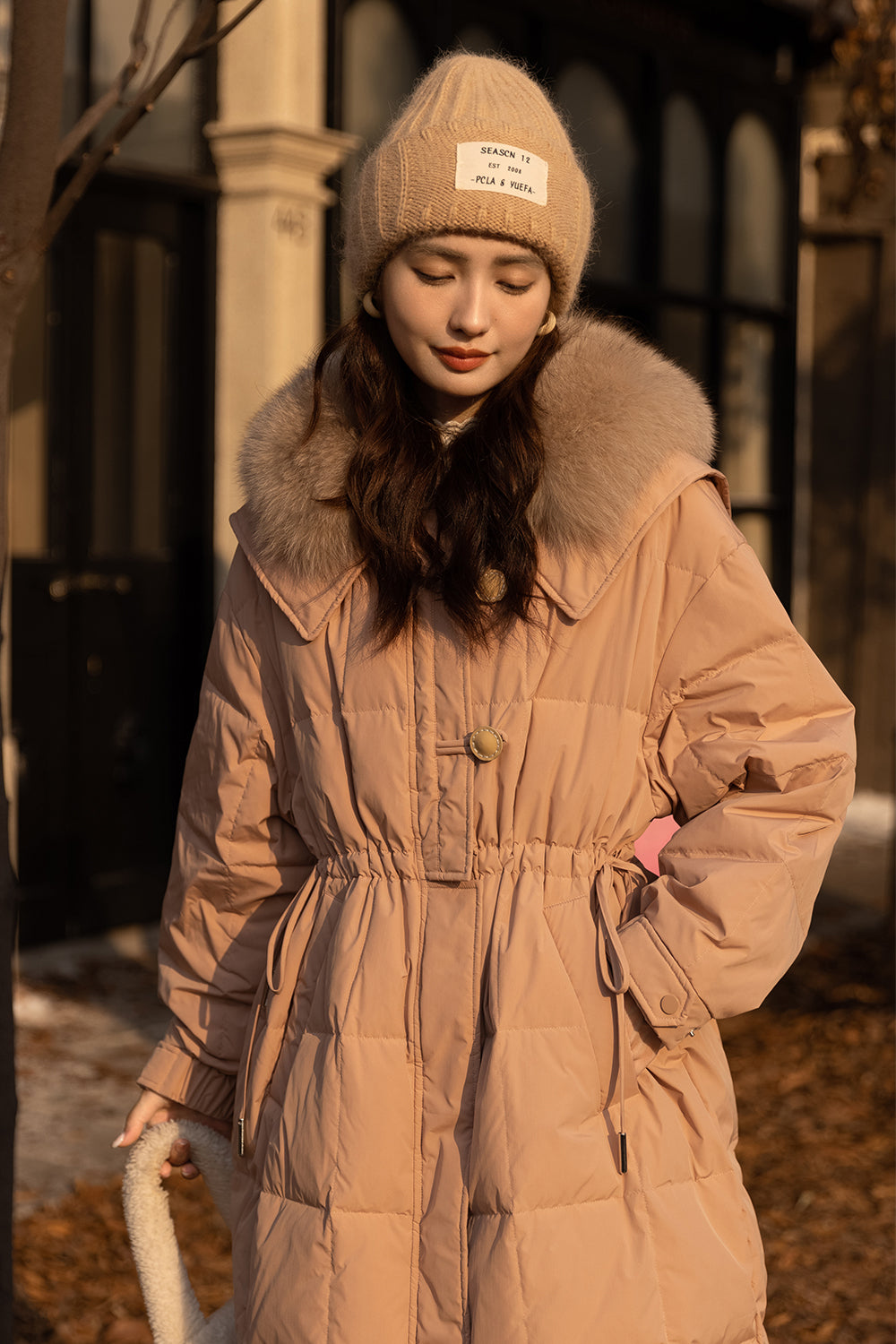 女性のための冬のフグジャケット