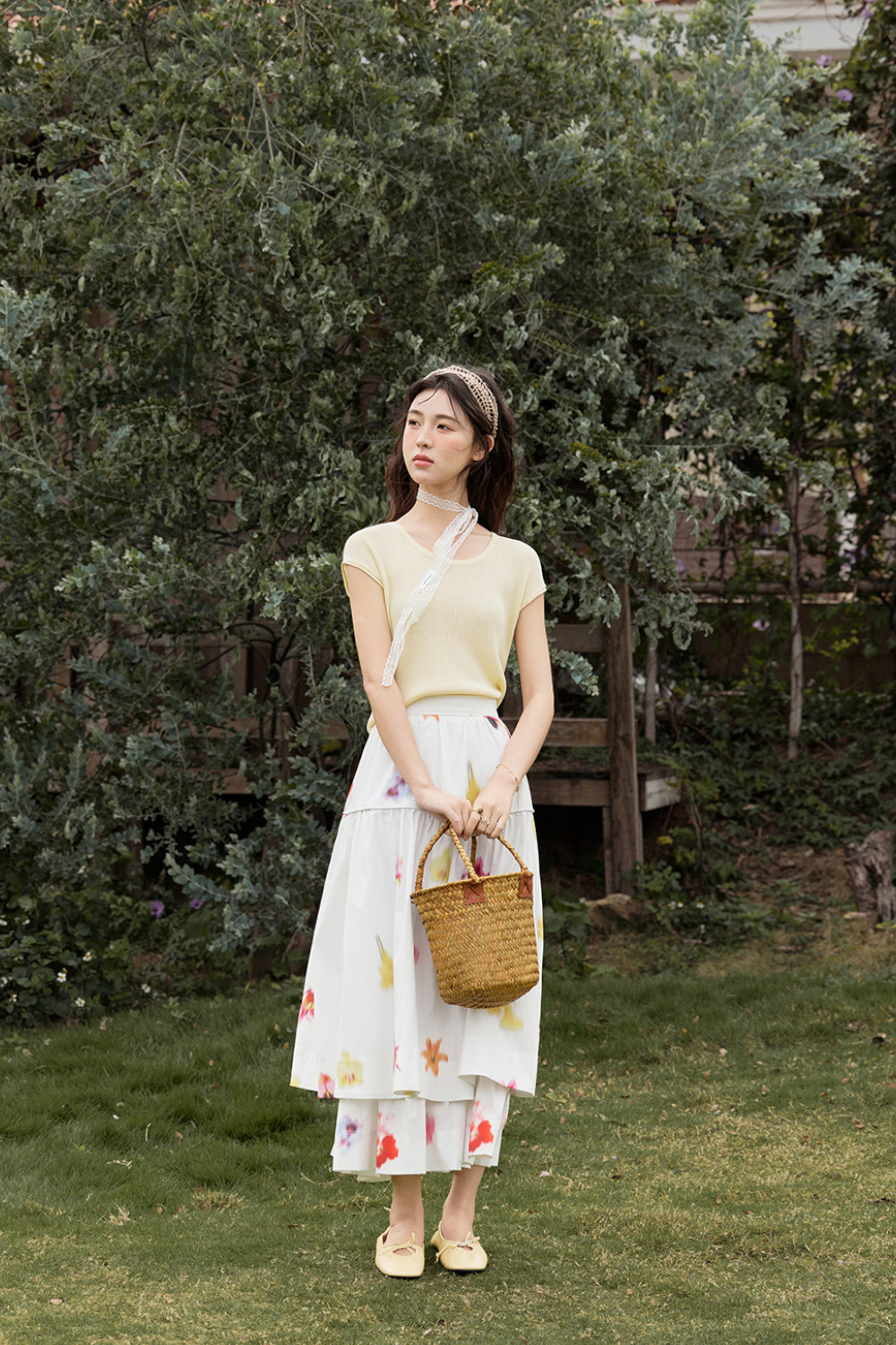 女性のためのニットTシャツ