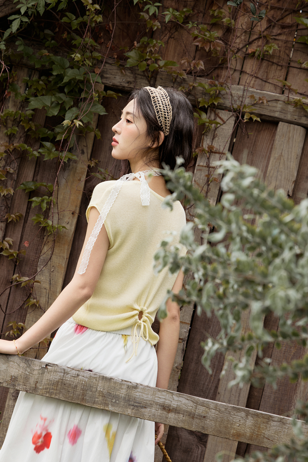 女性のためのニットTシャツ