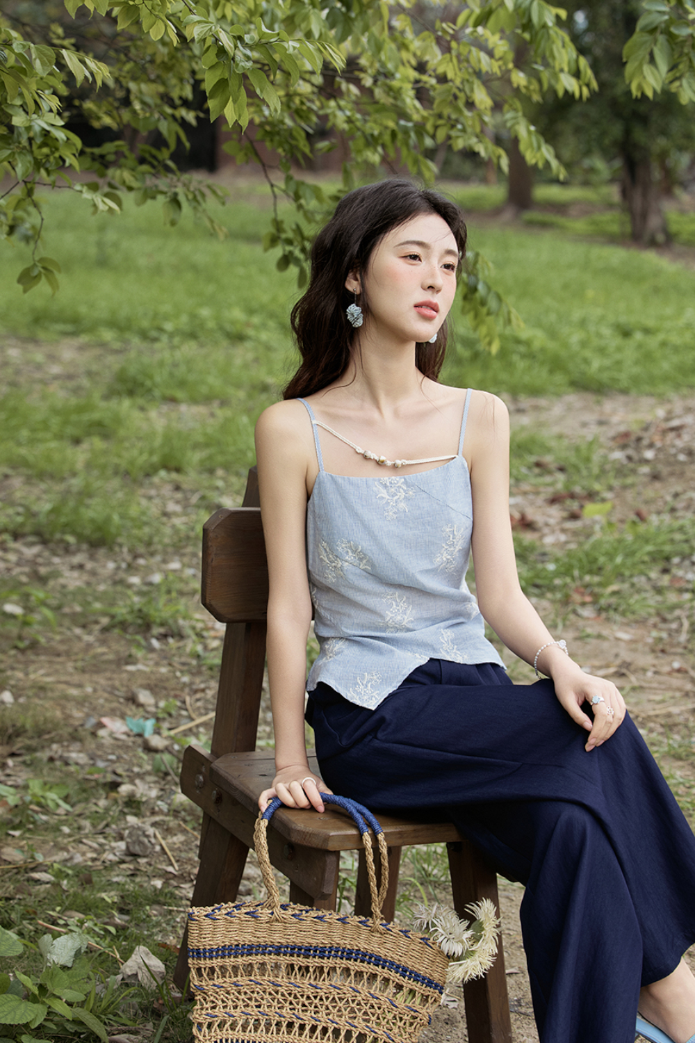 Áo dây mảnh dành cho nữ