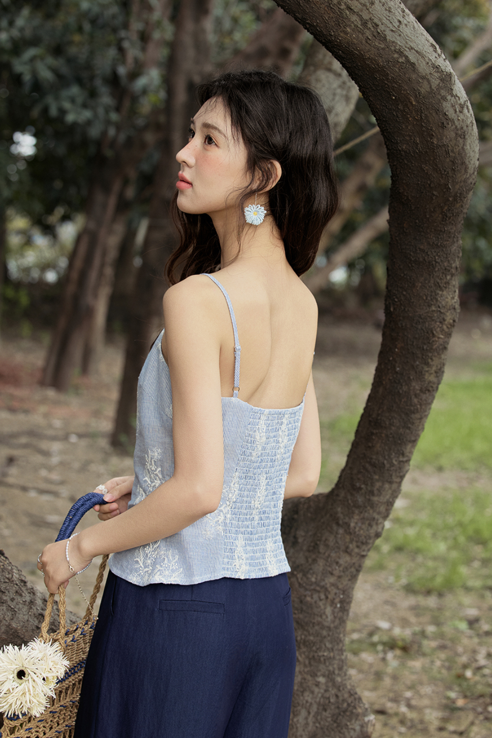 Áo dây mảnh dành cho nữ