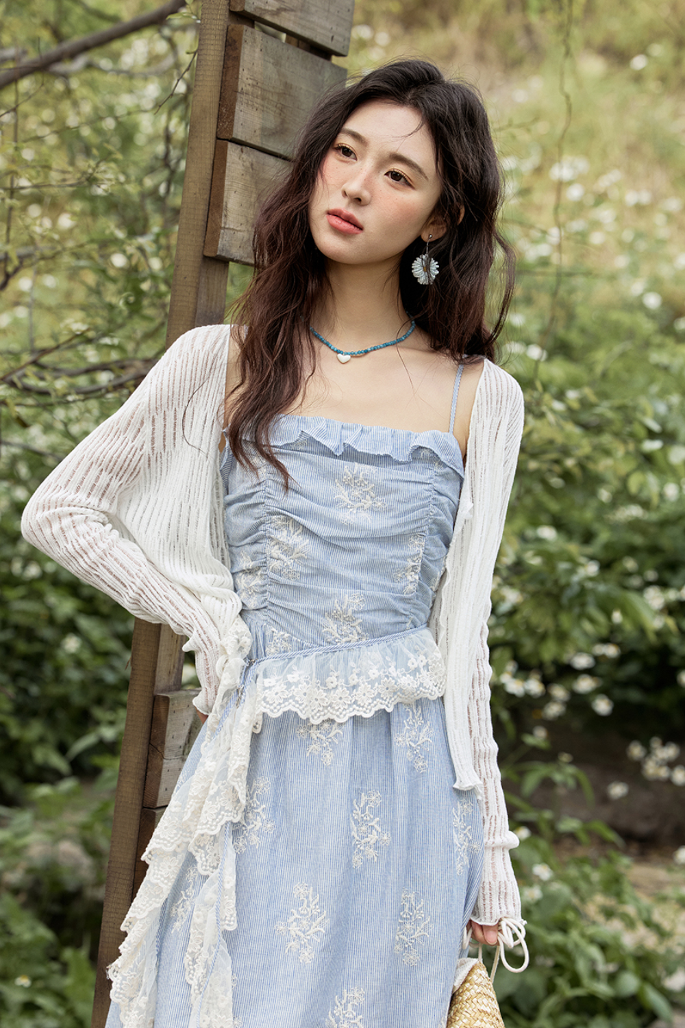 Gaun Tali Spaghetti untuk Wanita