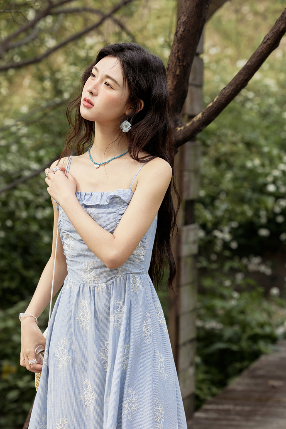 Gaun Tali Spaghetti untuk Wanita