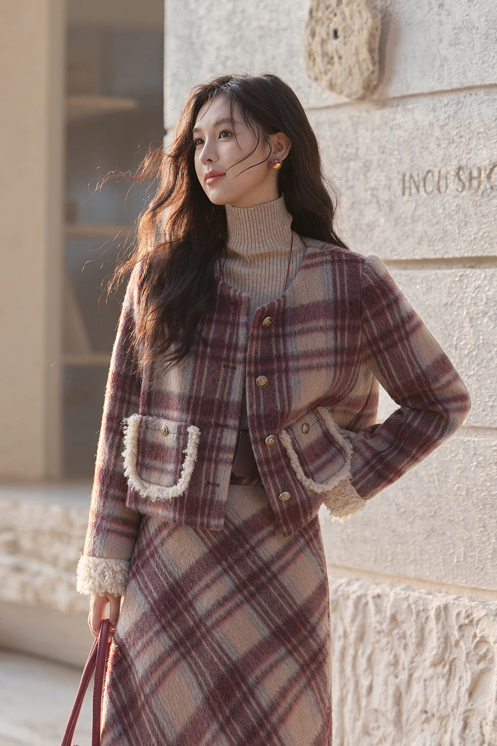 ชุดเสื้อโค้ตและกระโปรงขายแยกกัน
