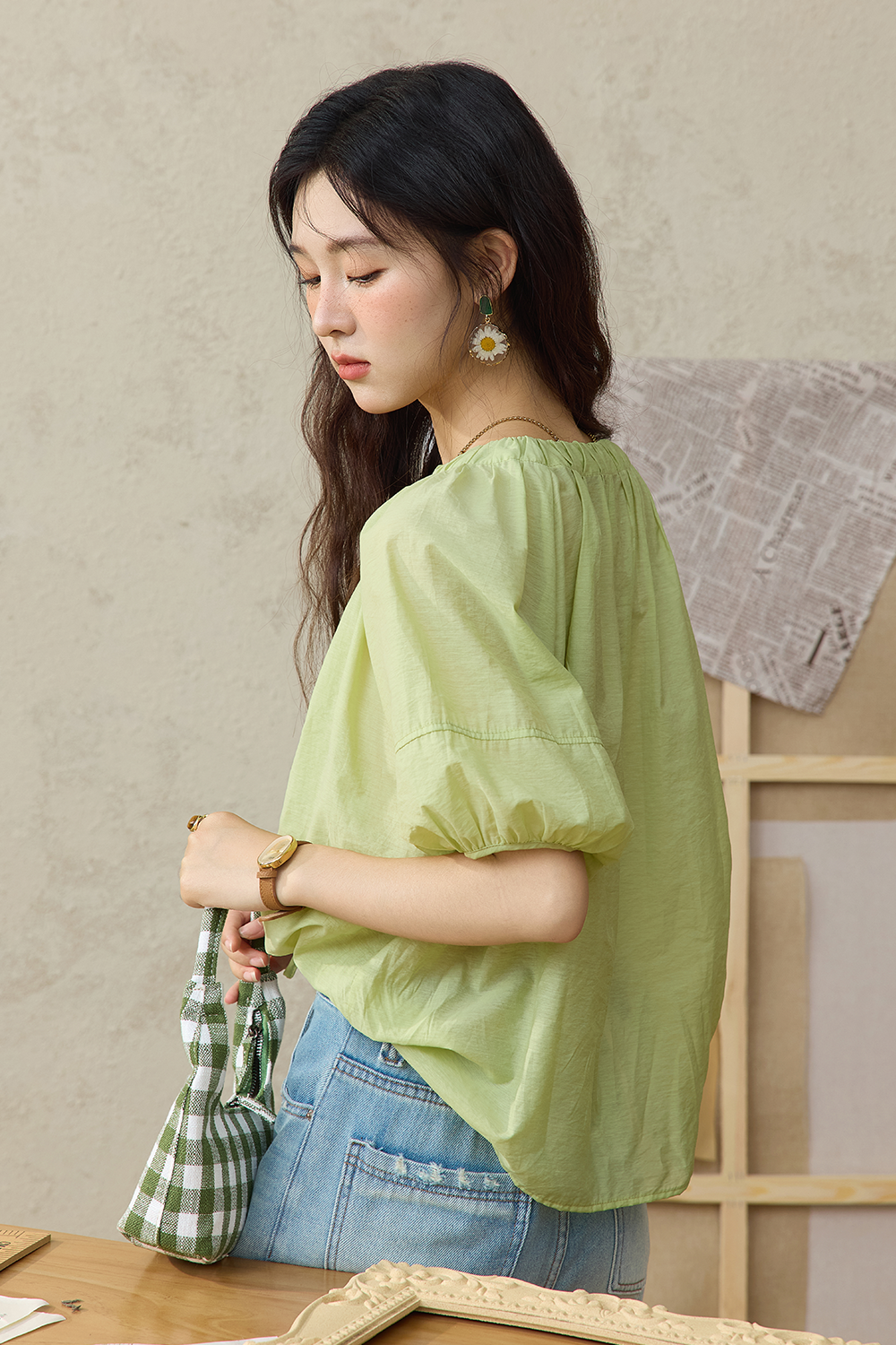 女性のためのブラウス