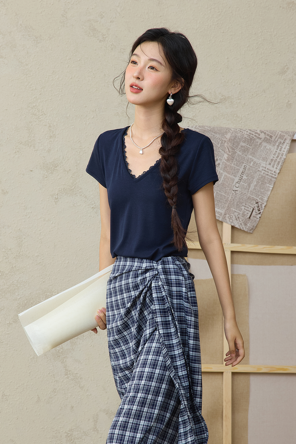 Bộ áo phông và váy được bán riêng
