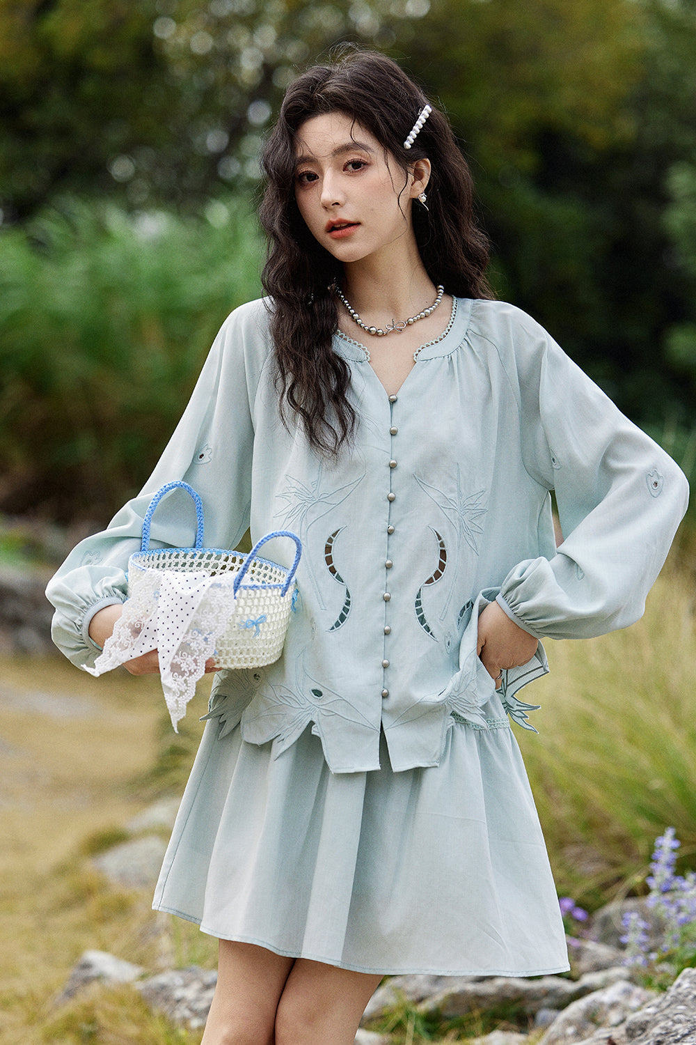 블라우스와 스커트 슈트 세트