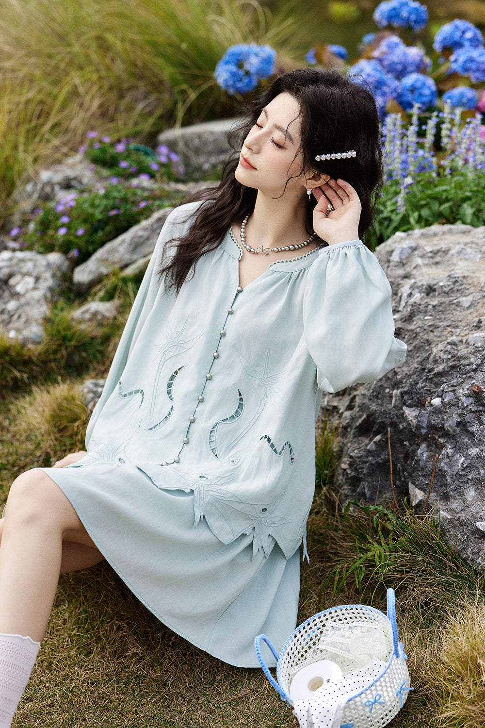 블라우스와 스커트 슈트 세트