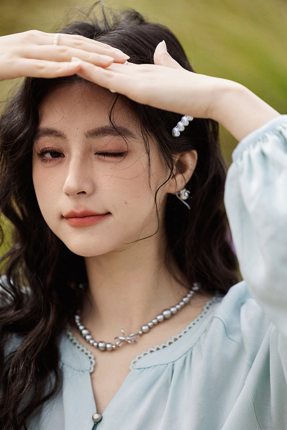 블라우스와 스커트 슈트 세트