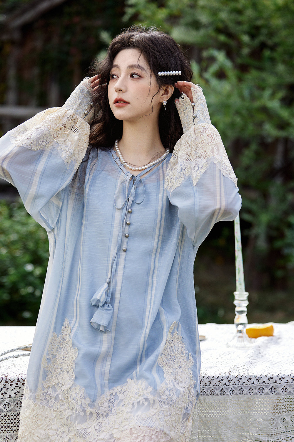 女性のためのAラインミニドレス