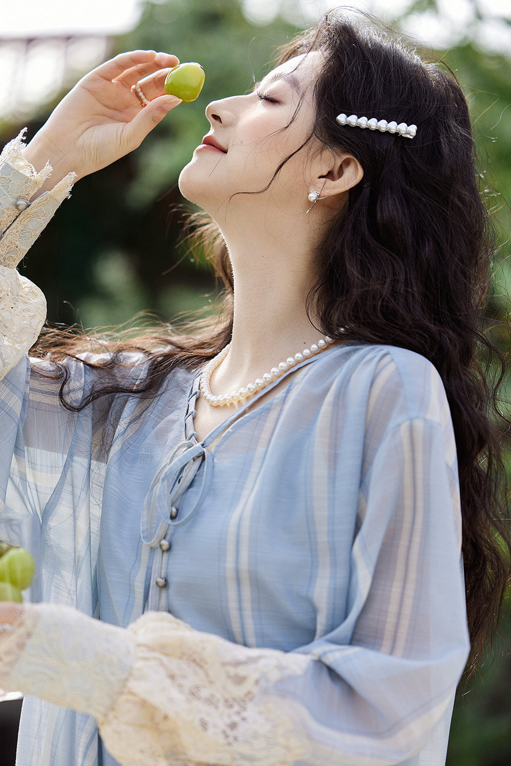 女性のためのAラインミニドレス