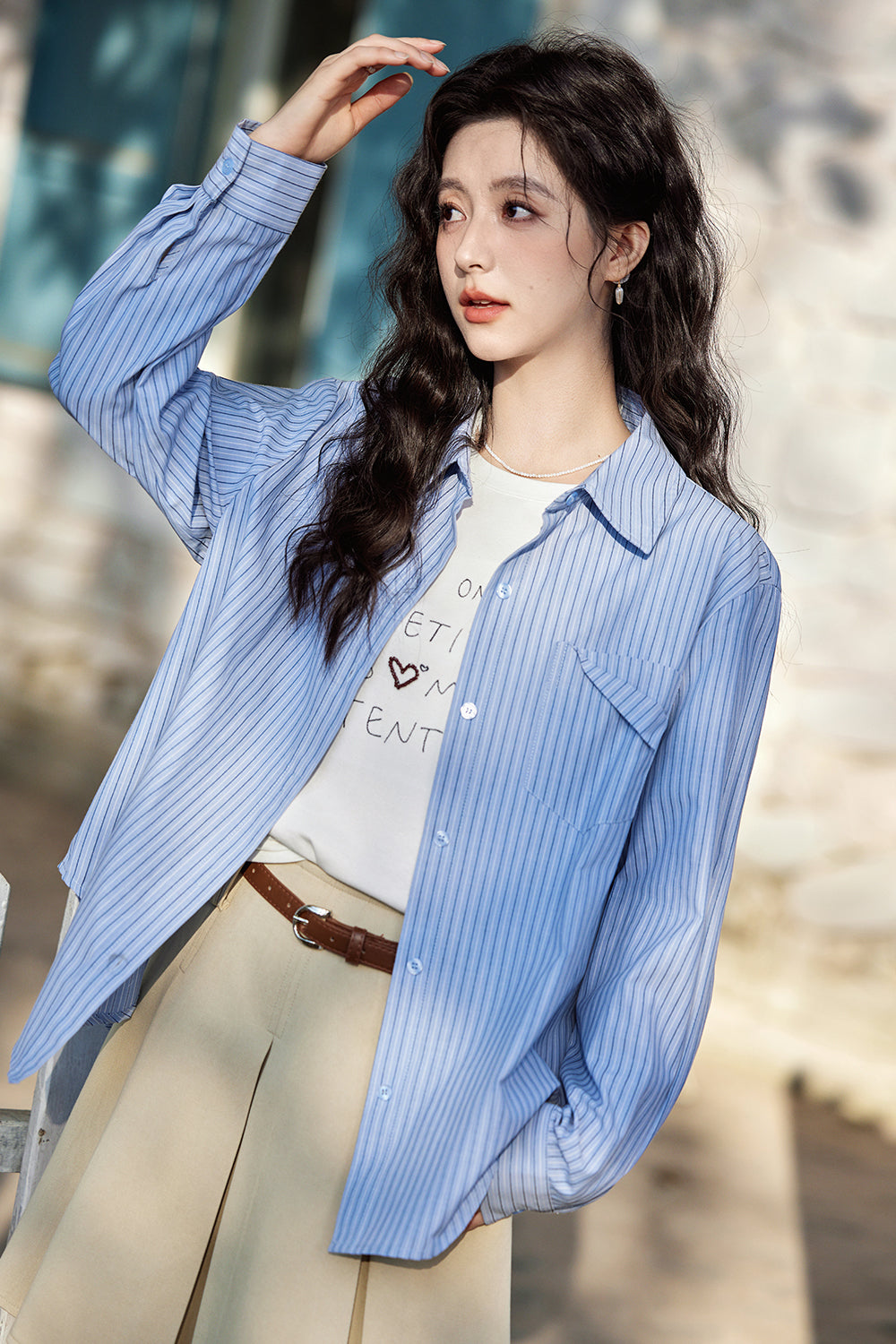 女性用シャツ