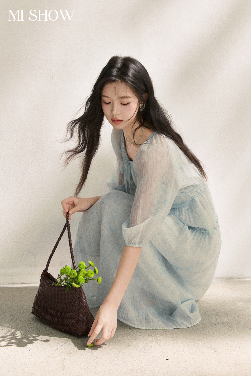 ชุดเดรสยาวสำหรับผู้หญิง