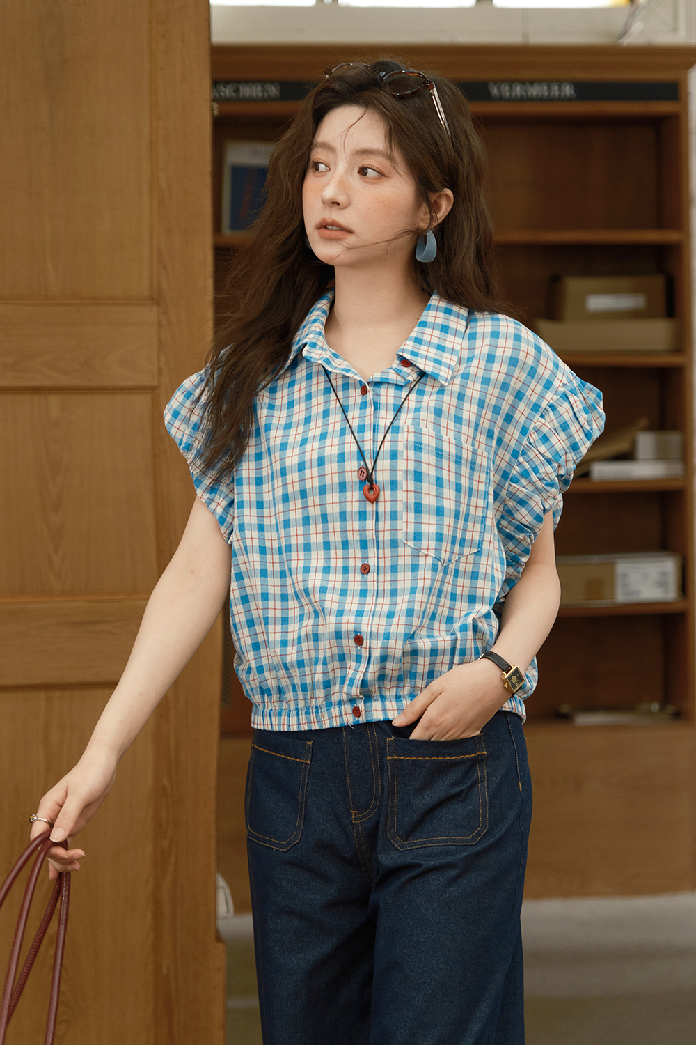 女性のためのブラウス