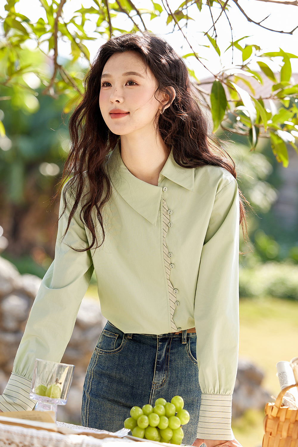 女性用シャツ