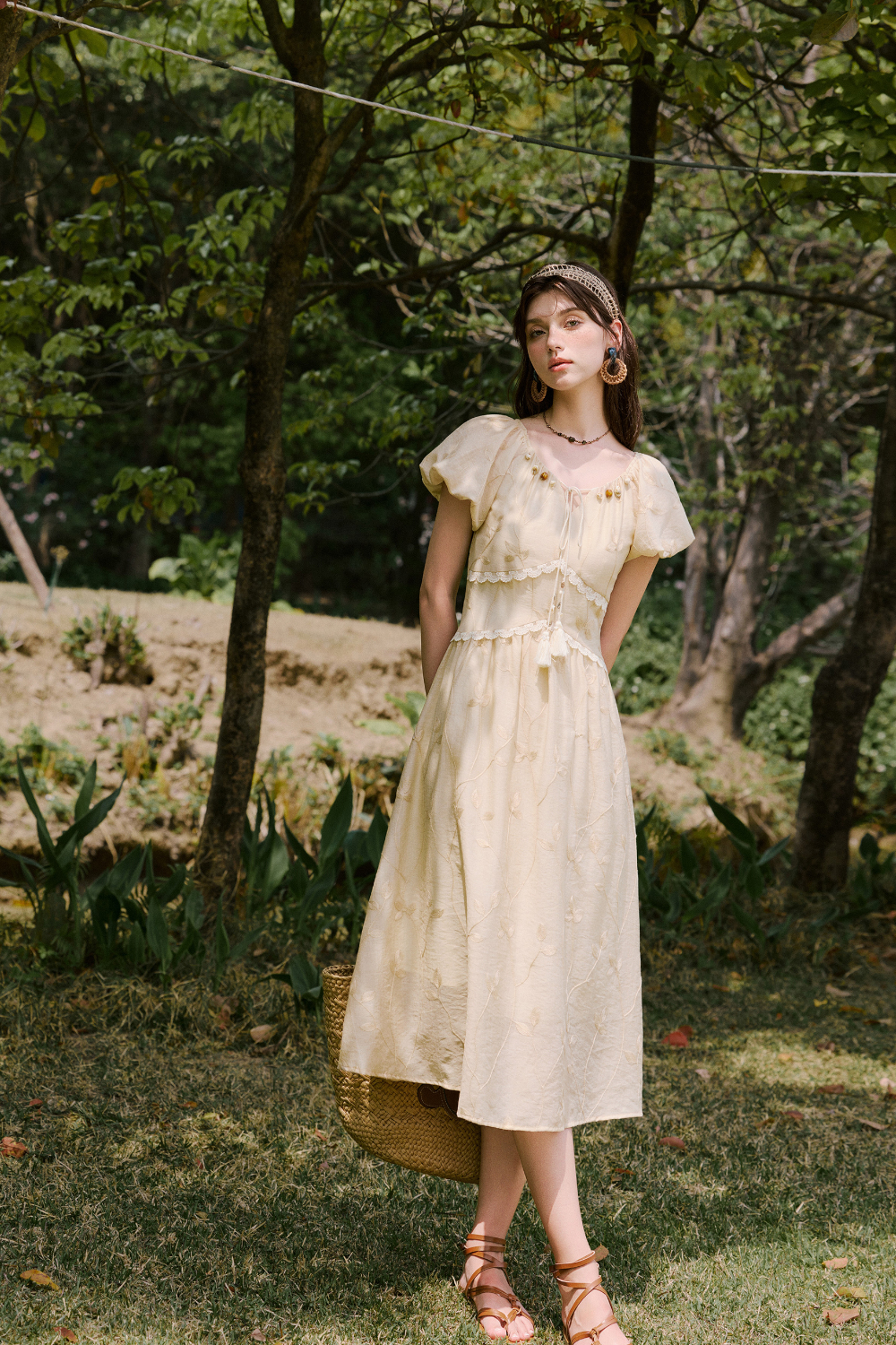 Gaun Maxi A-line untuk Wanita