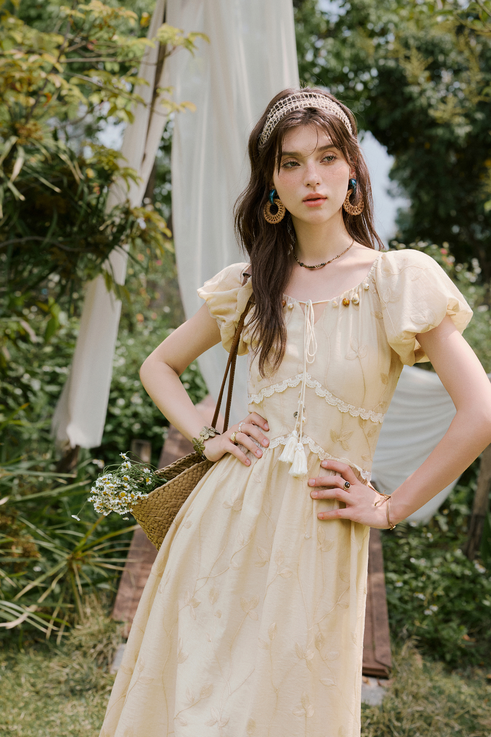 Gaun Maxi A-line untuk Wanita