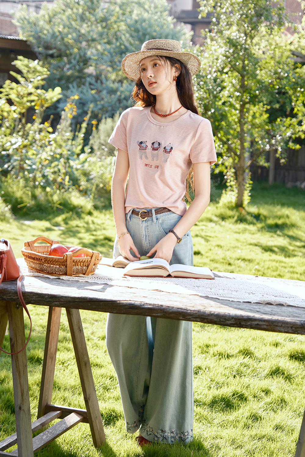 女性のためのTシャツ