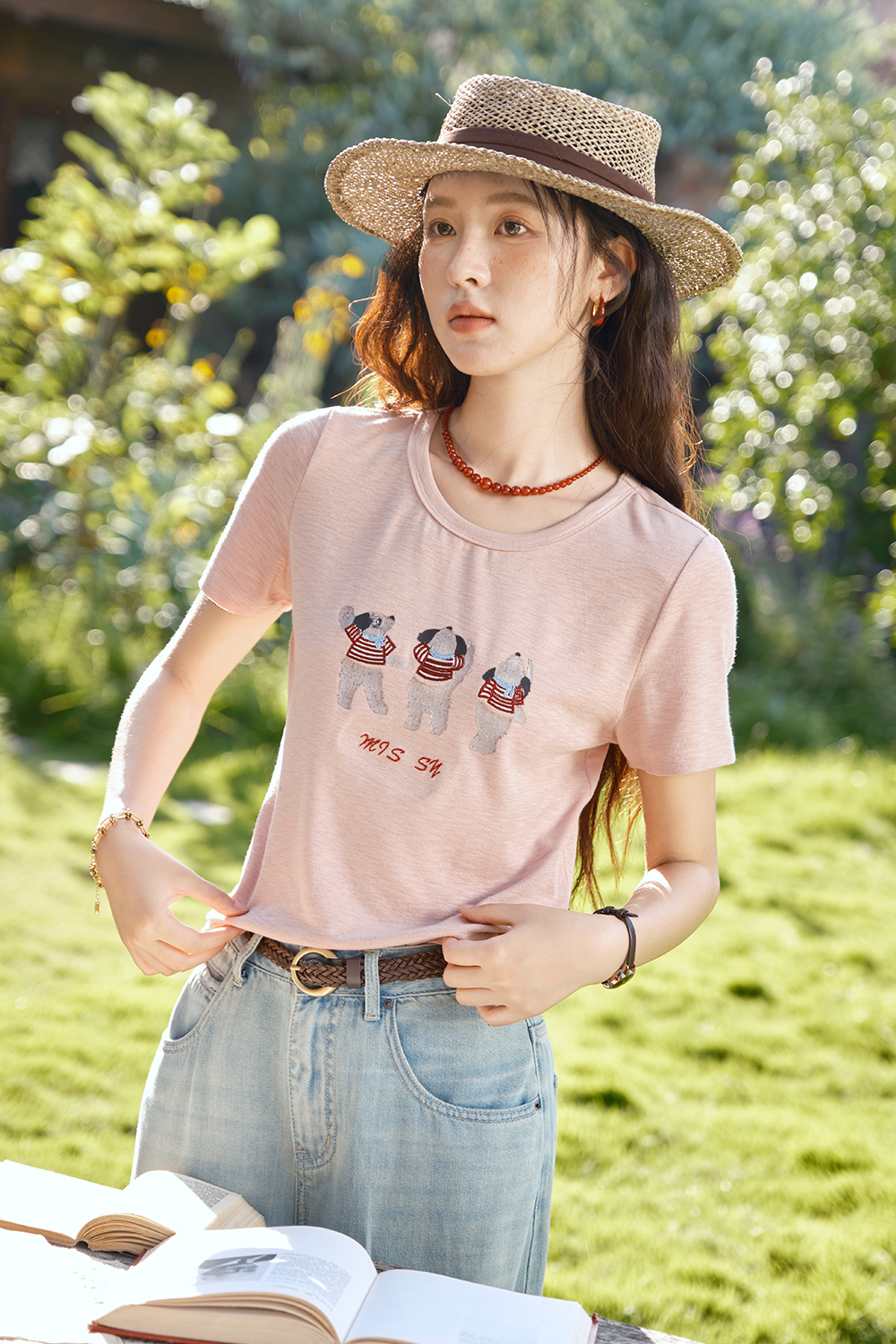 女性のためのTシャツ
