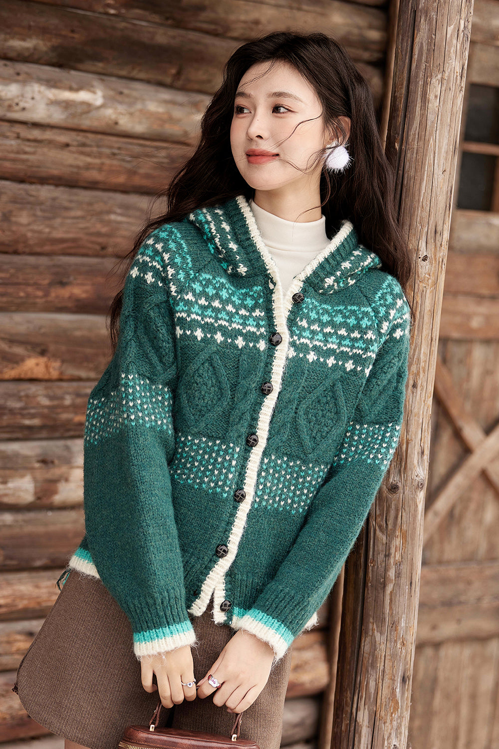 เสื้อถักสำหรับผู้หญิง