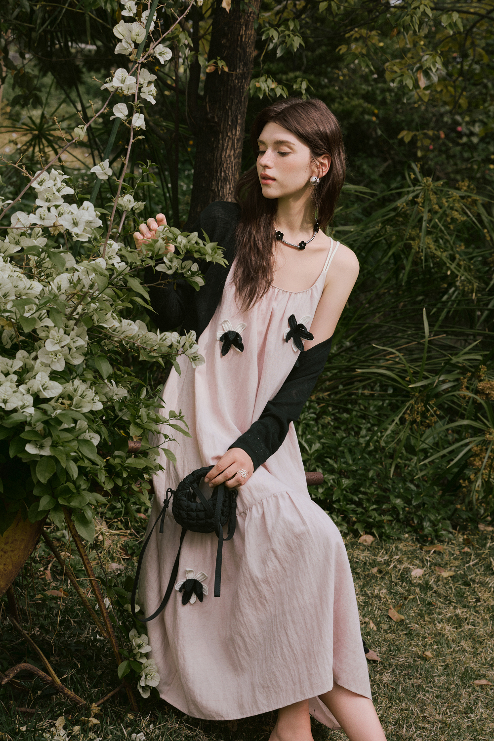 Gaun Tali Spaghetti untuk Wanita