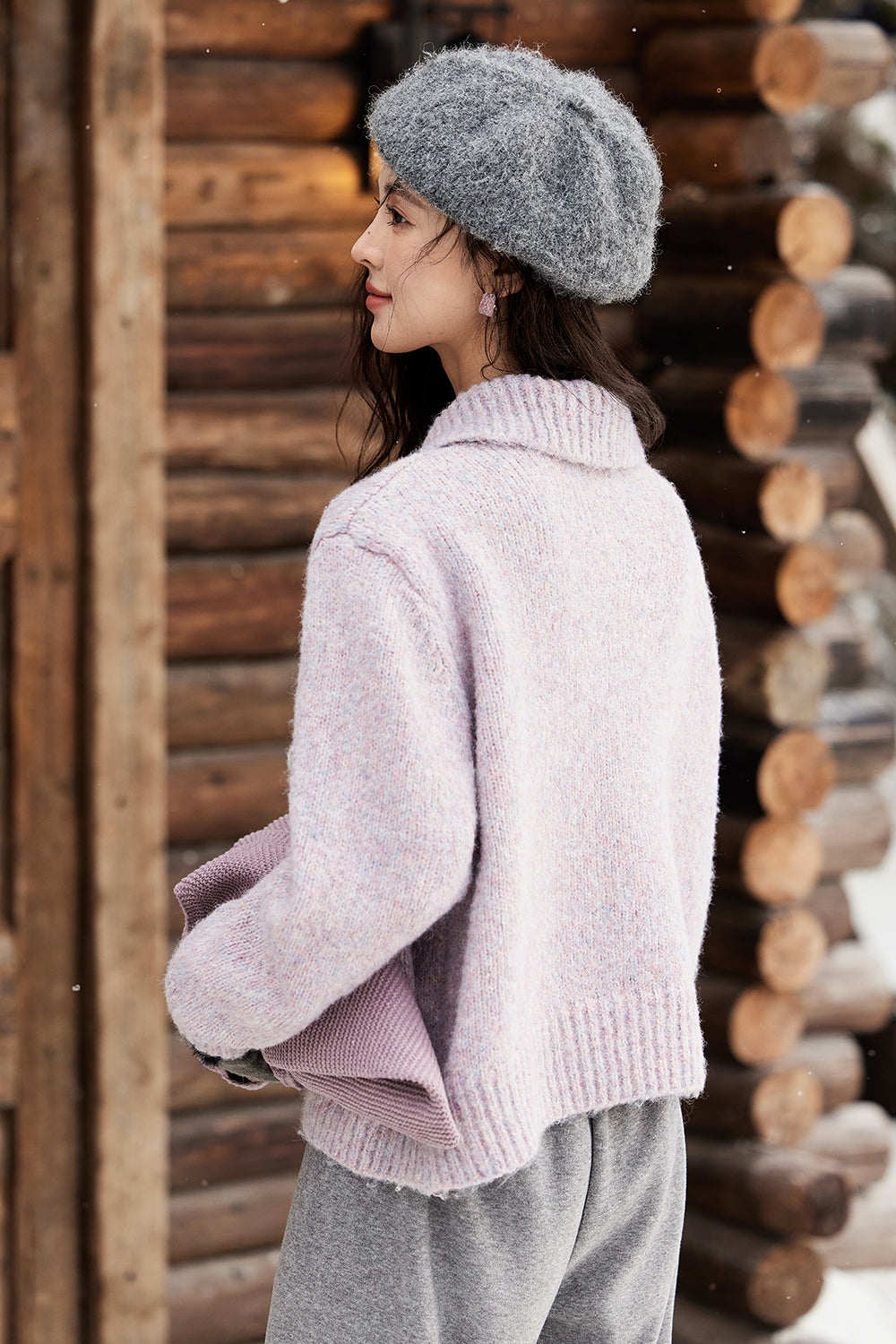 เสื้อถักสำหรับผู้หญิง