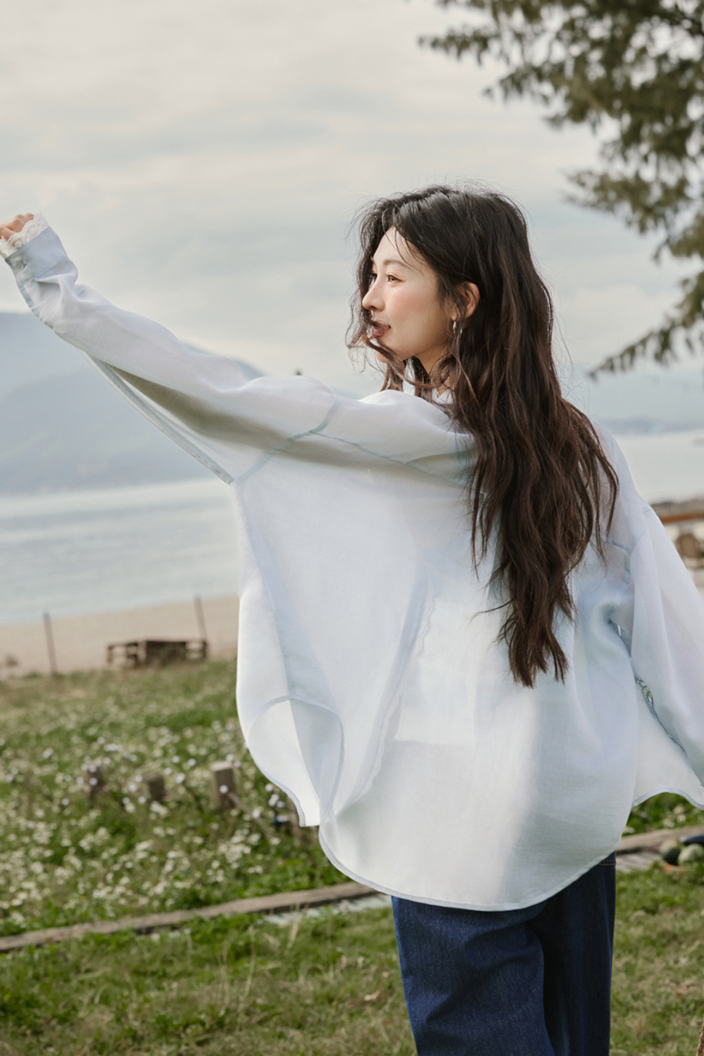 女性用シャツ