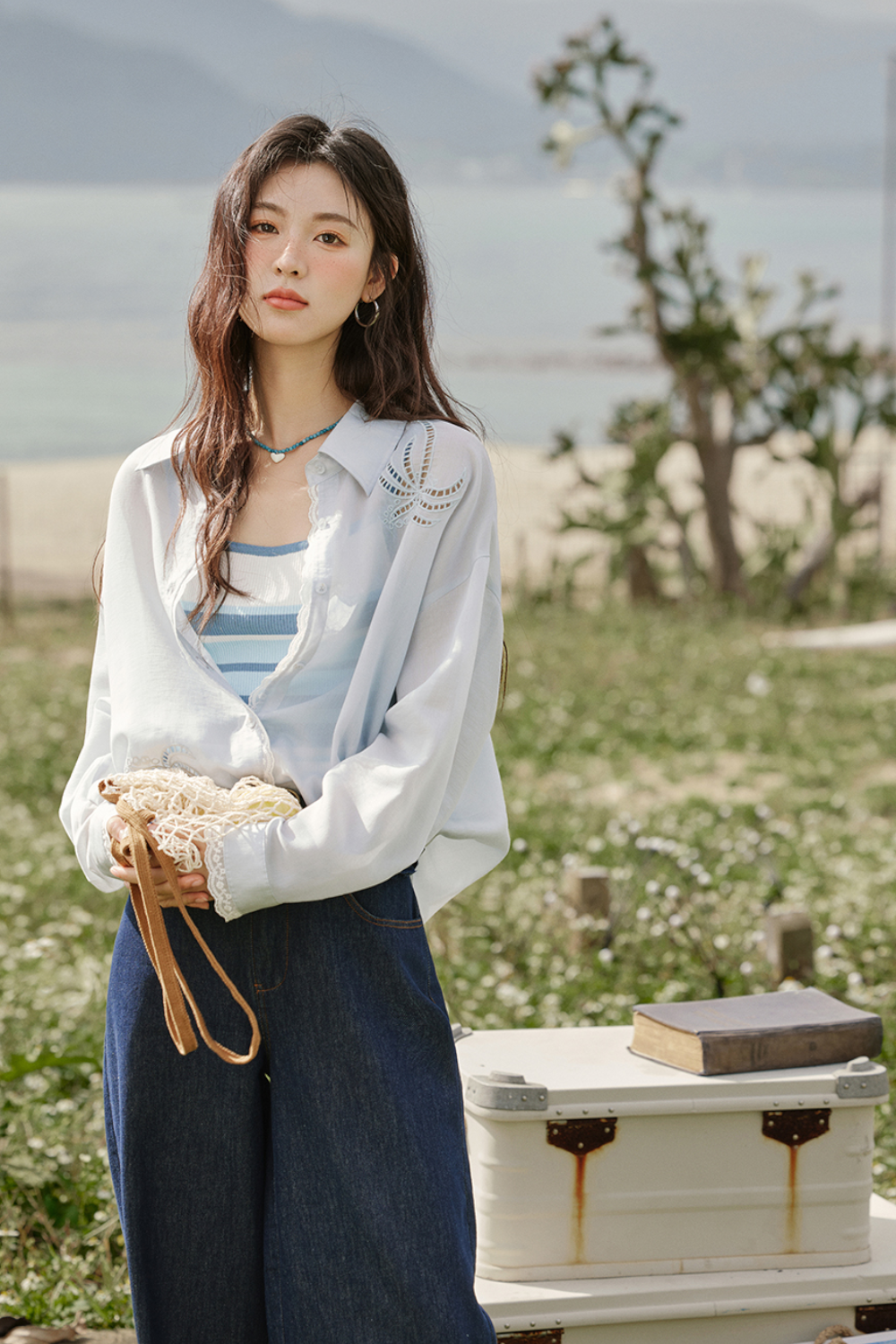 女性用シャツ