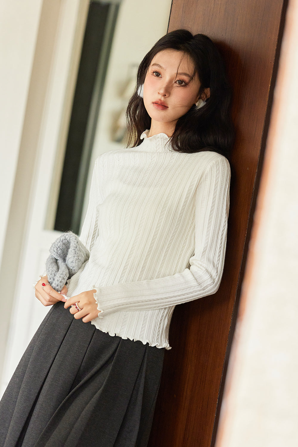 女性のためのニットボトミングシャツ