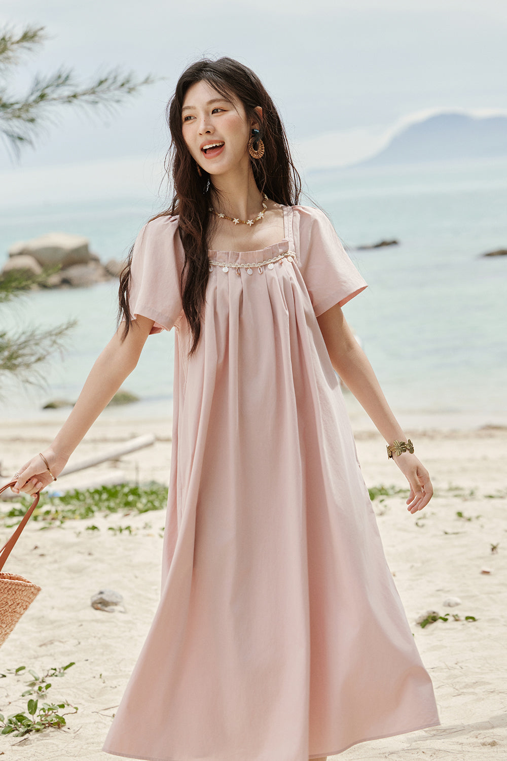 Gaun Maxi A-line untuk Wanita