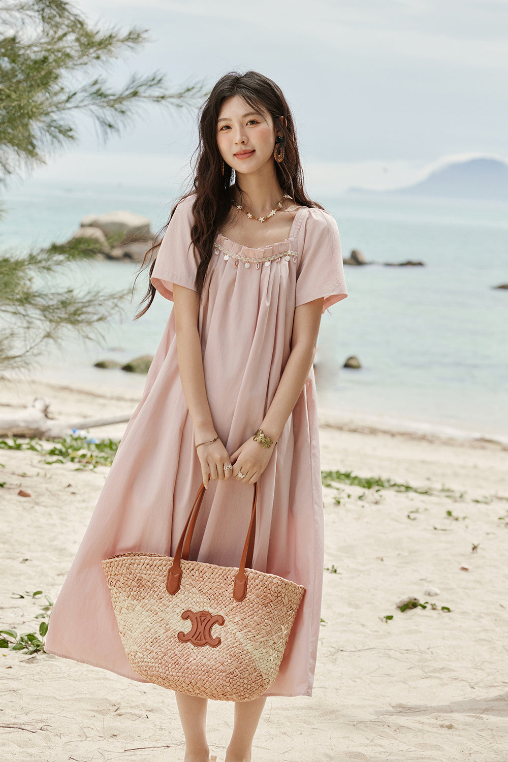 Gaun Maxi A-line untuk Wanita