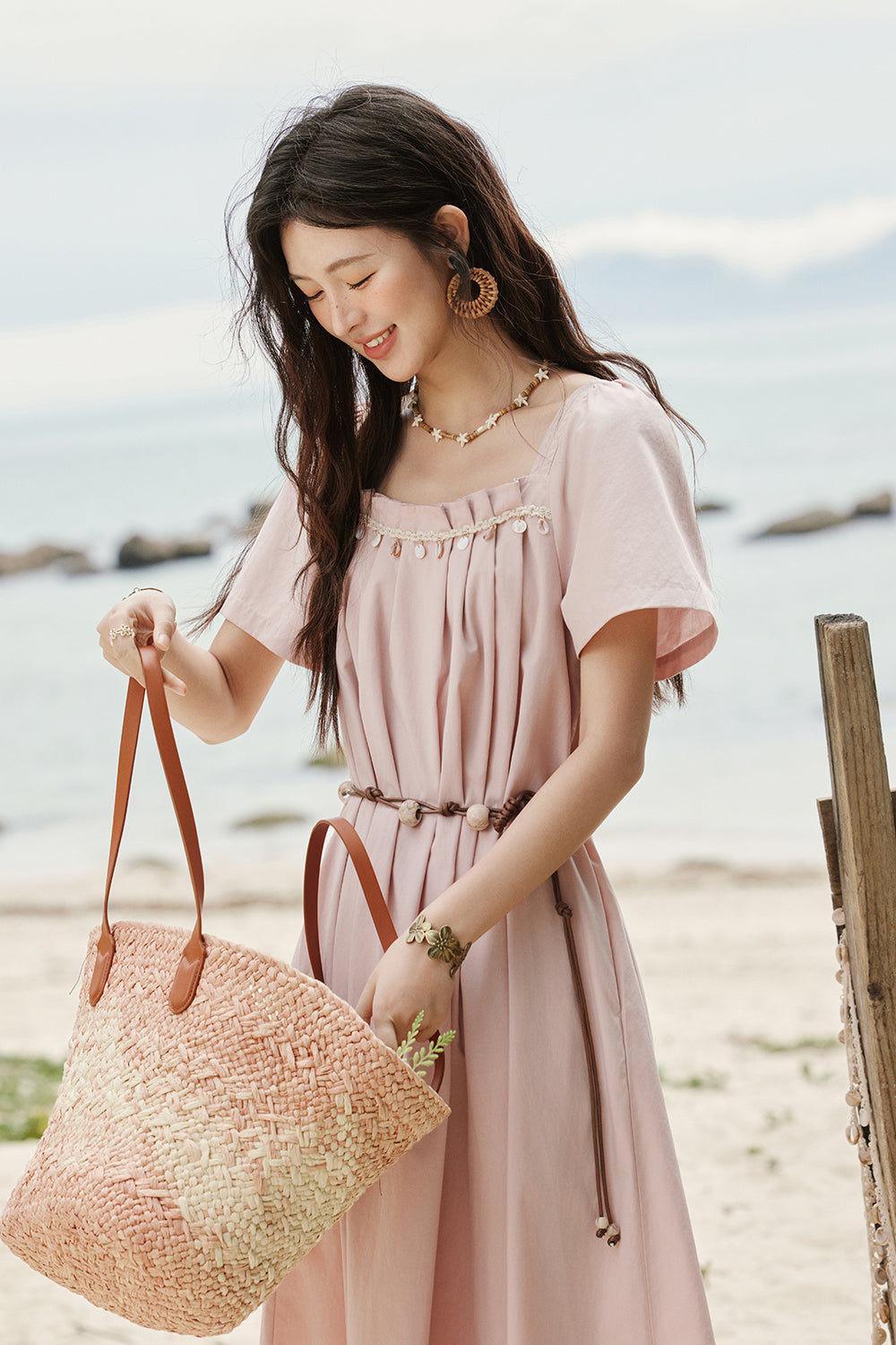 Gaun Maxi A-line untuk Wanita