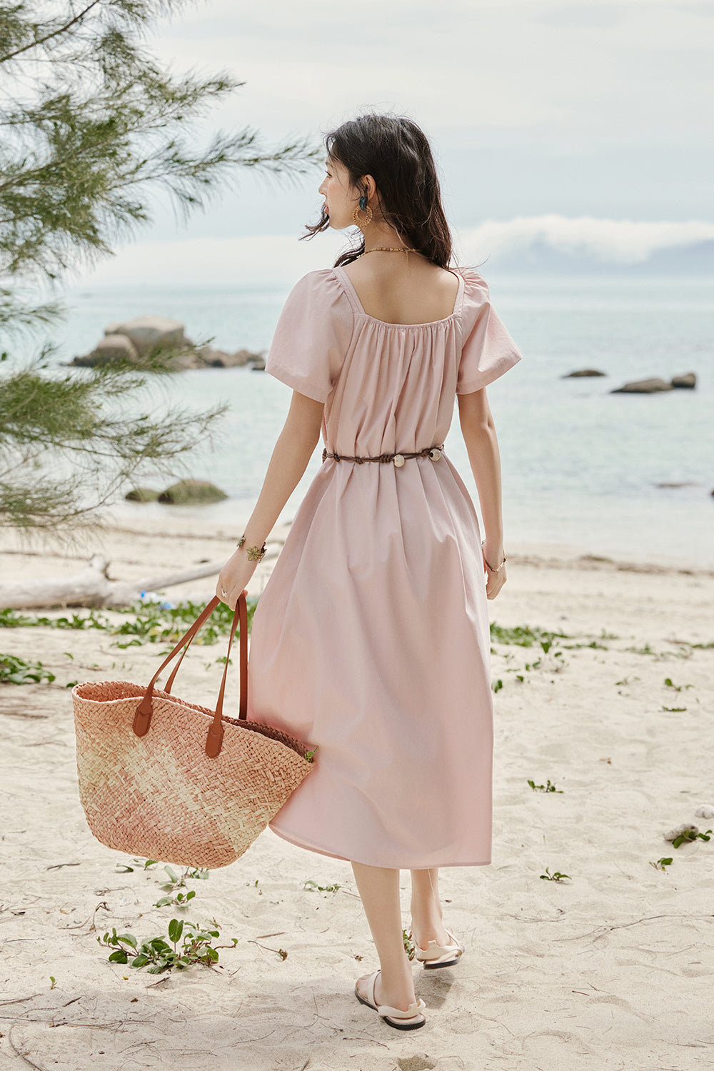 Gaun Maxi A-line untuk Wanita