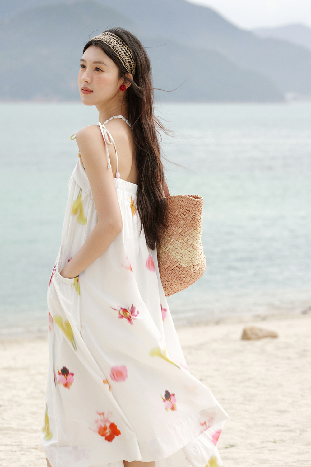 Gaun Tali Spaghetti untuk Wanita