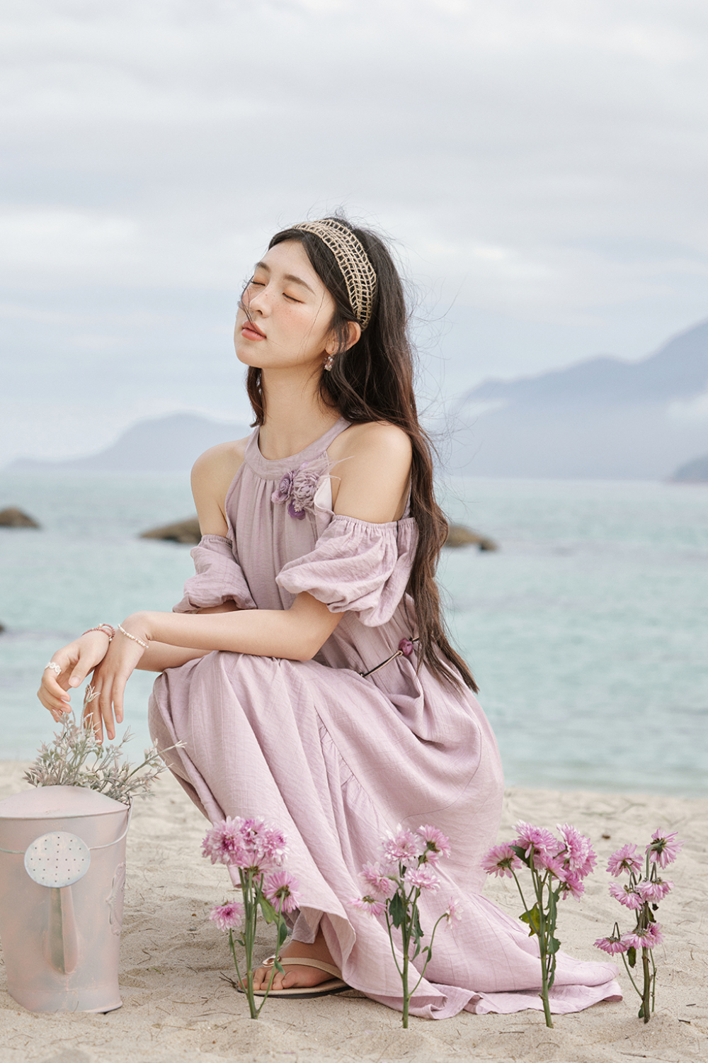 Gaun Bahu Terbuka untuk Wanita