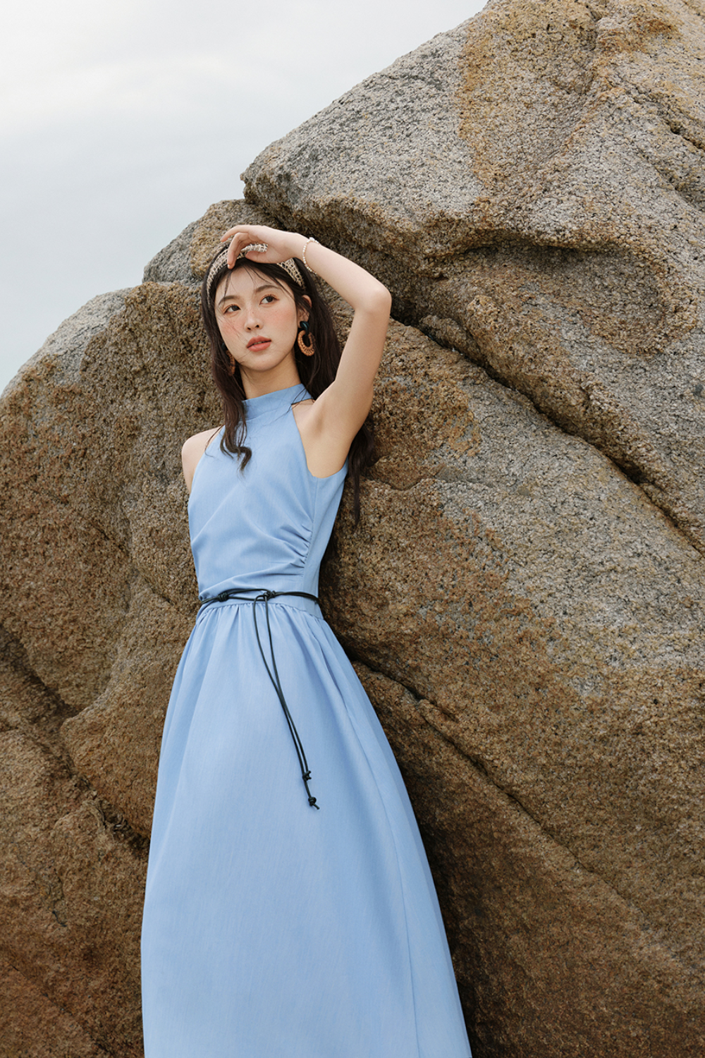 Gaun Leher Halter untuk Wanita