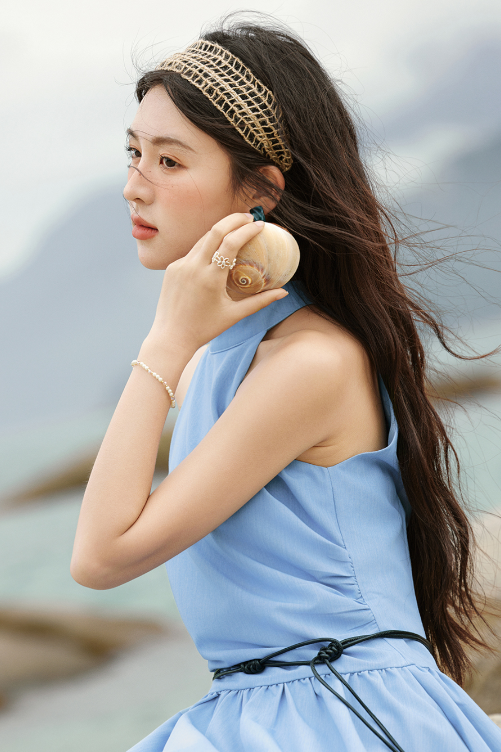 Gaun Leher Halter untuk Wanita