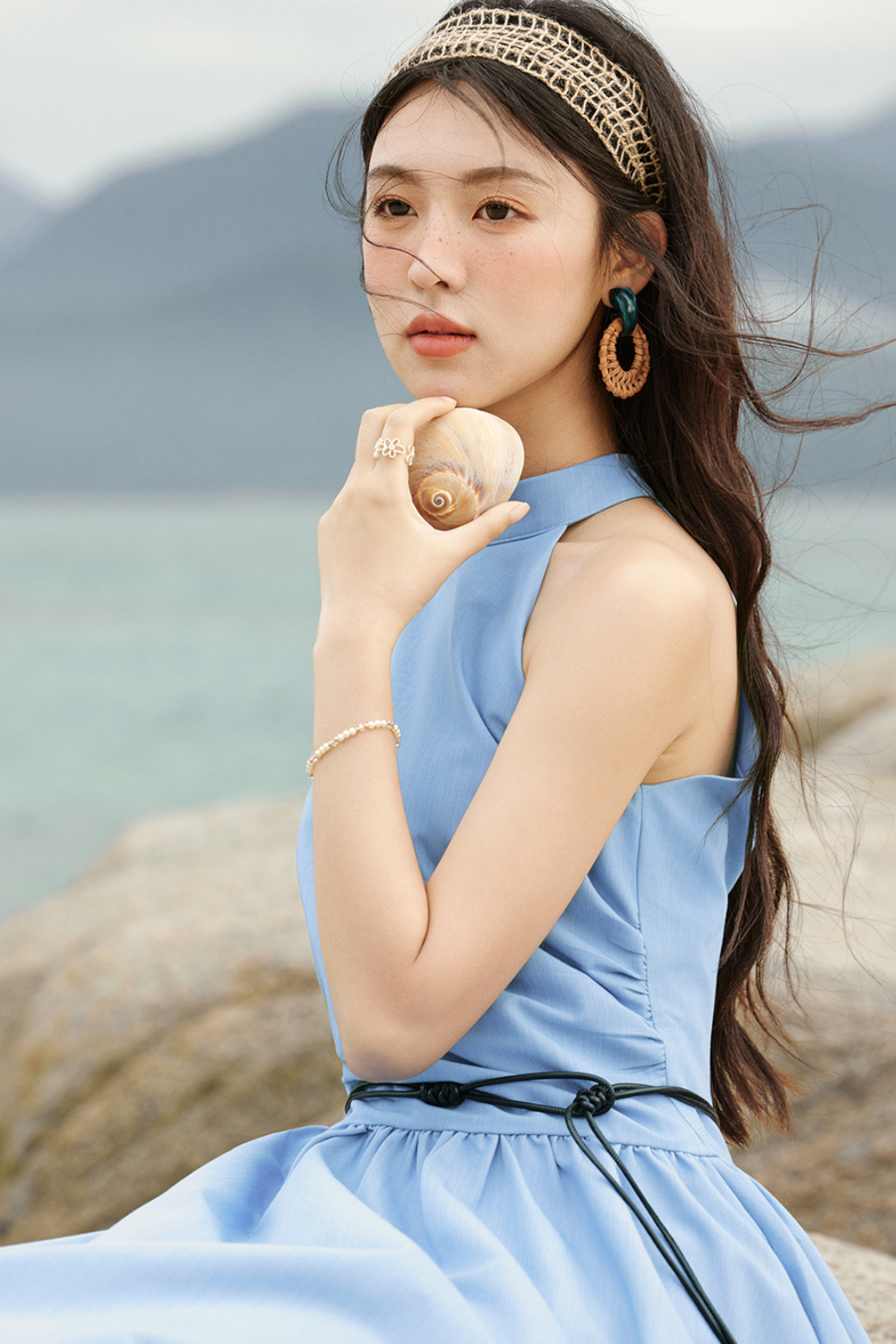 Gaun Leher Halter untuk Wanita