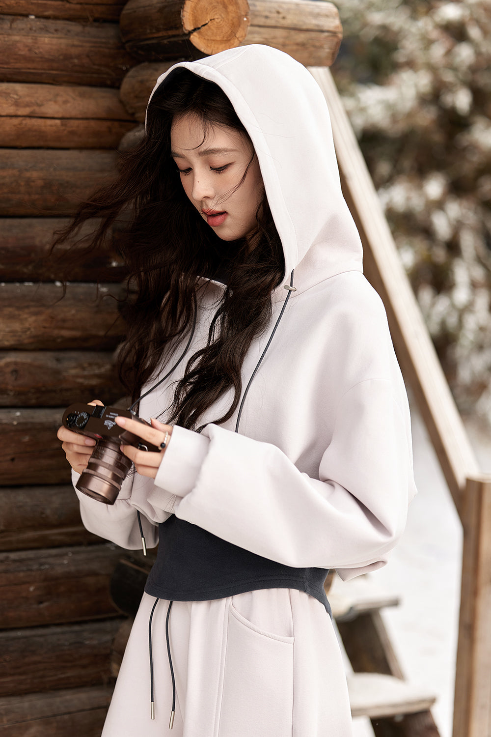 후드티와 팬츠 세트