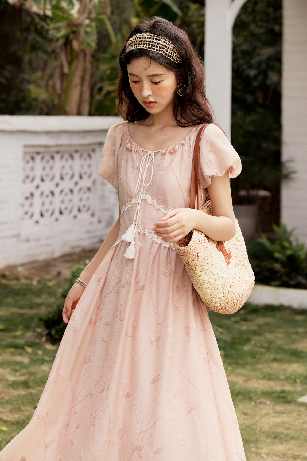 Gaun Maxi A-line untuk Wanita