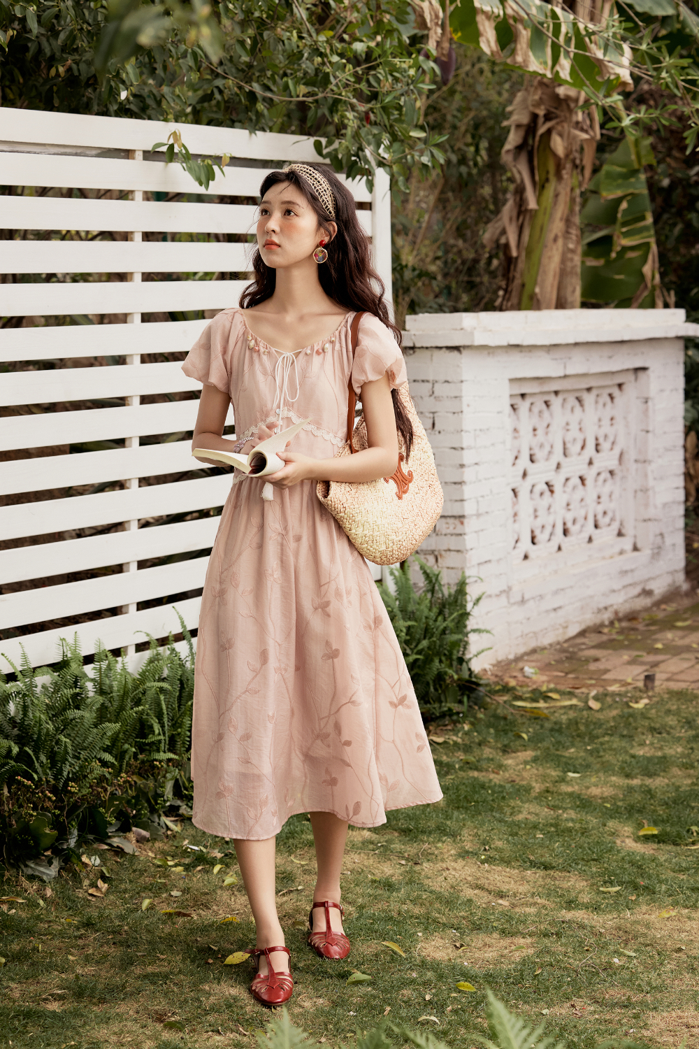 Gaun Maxi A-line untuk Wanita