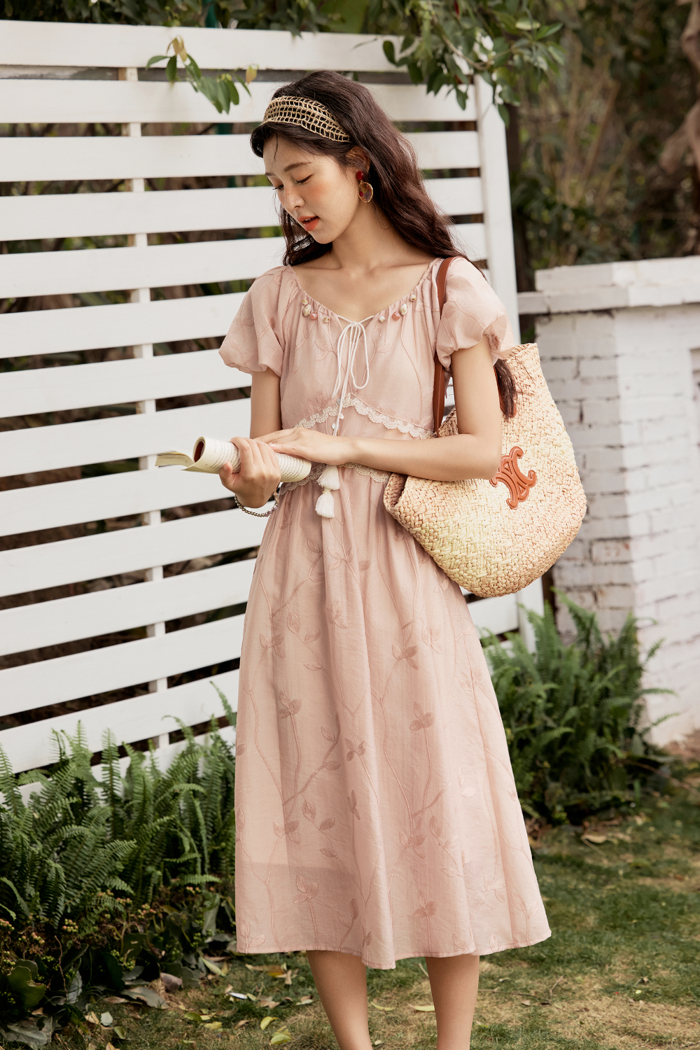 Gaun Maxi A-line untuk Wanita